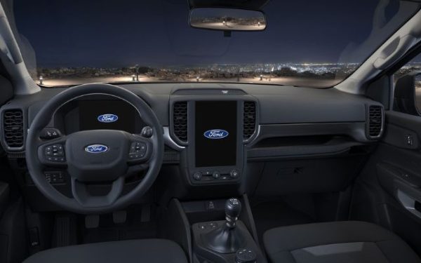 Ford Ranger Doppia Cabina interni